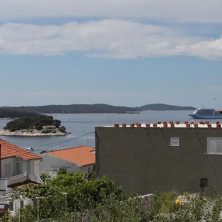 With A Parking Space Hvar - 8769 Хвар