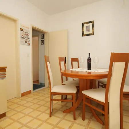 With A Parking Space Hvar - 8769 Apartman