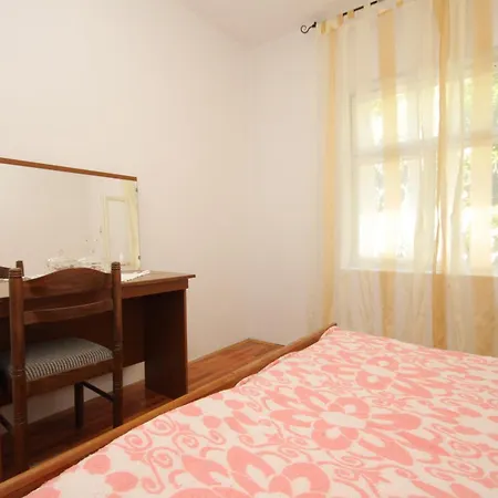 With A Parking Space Hvar - 8769 Apartman Hvar Town