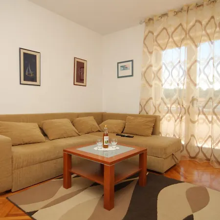 With A Parking Space Hvar - 8769 Apartman Hvar Town